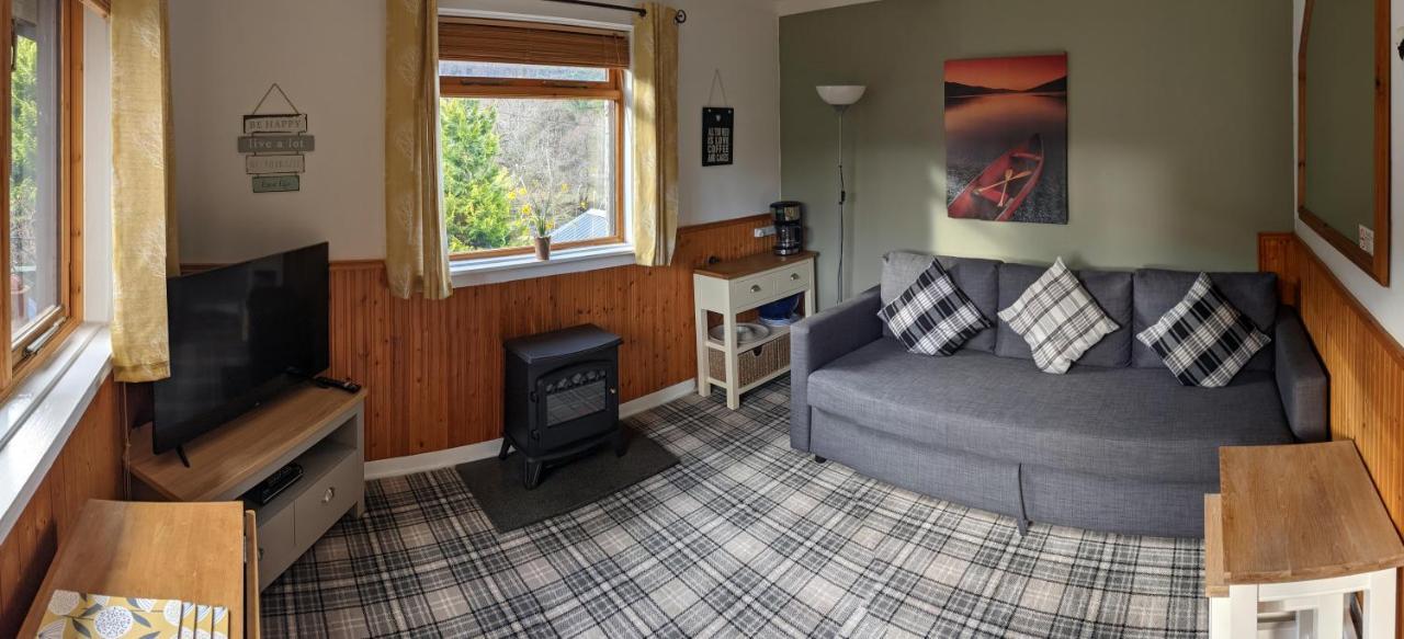 An Carraig Log Cabin Strathyre Exterior photo